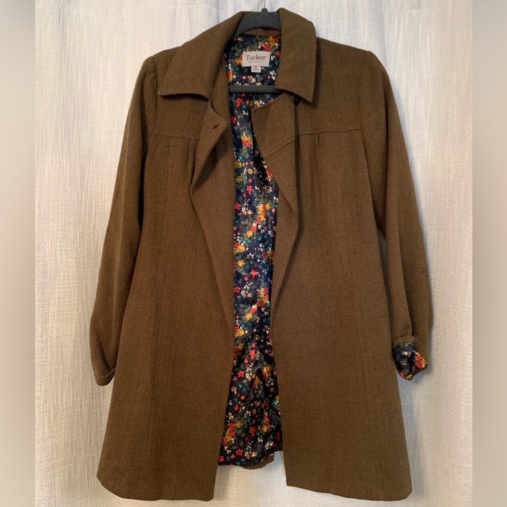 Tucker coat, medium.